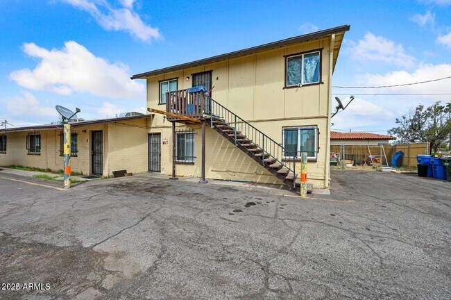 Building Photo - 1908 E Broadway Rd