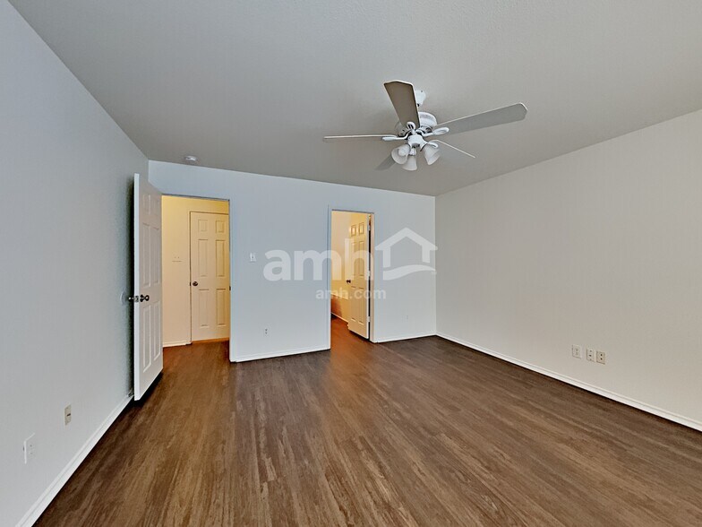 Building Photo - 7322 Blazar Way