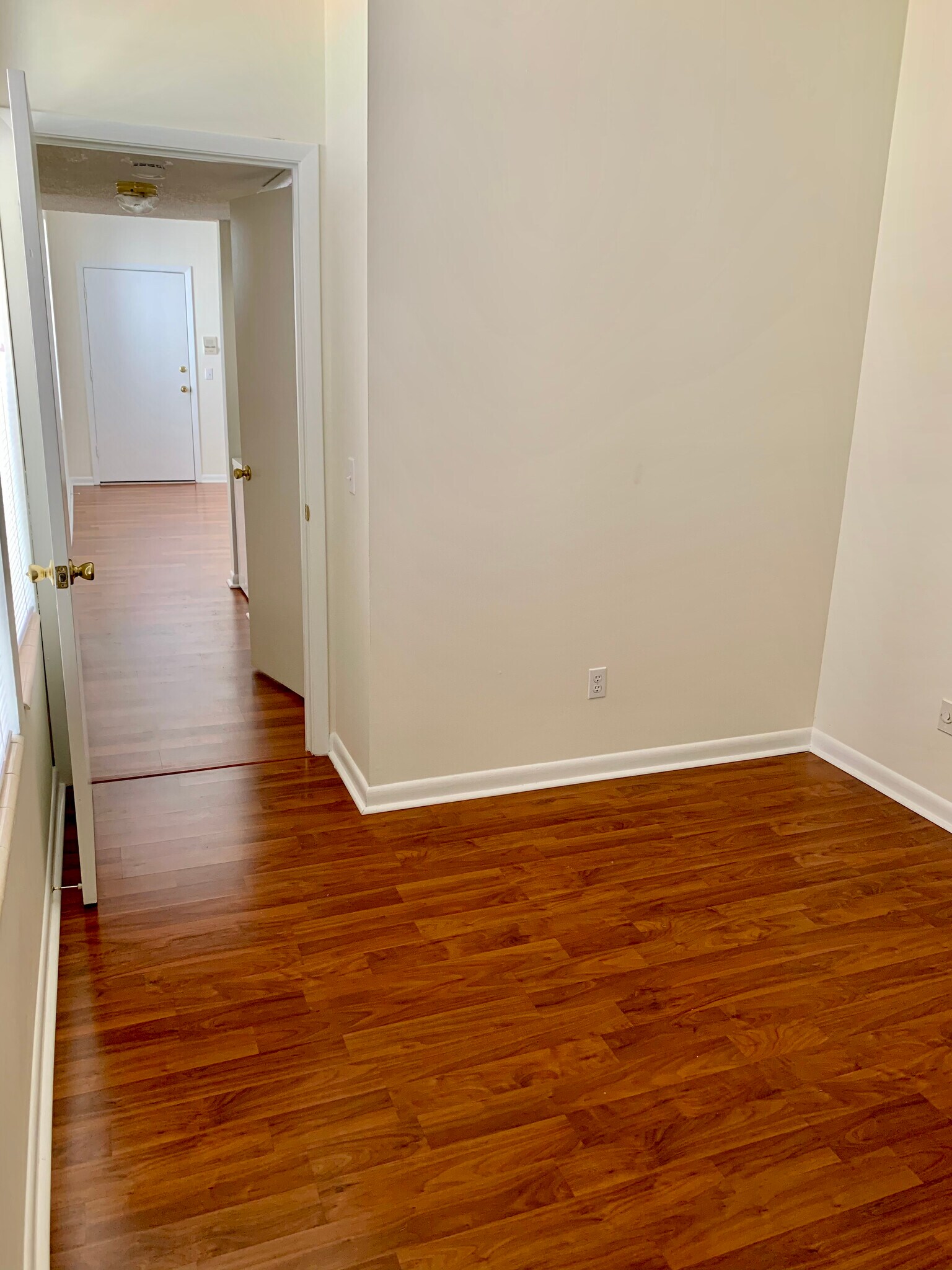 Bedroom 1 - 2545 Oak St