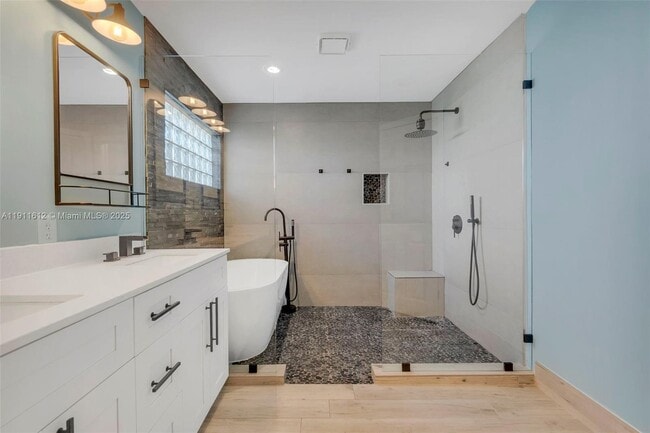 Building Photo - 8442 NW 57th Dr