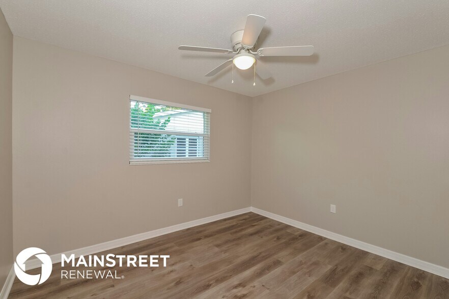 Building Photo - 1222 24th Ave W