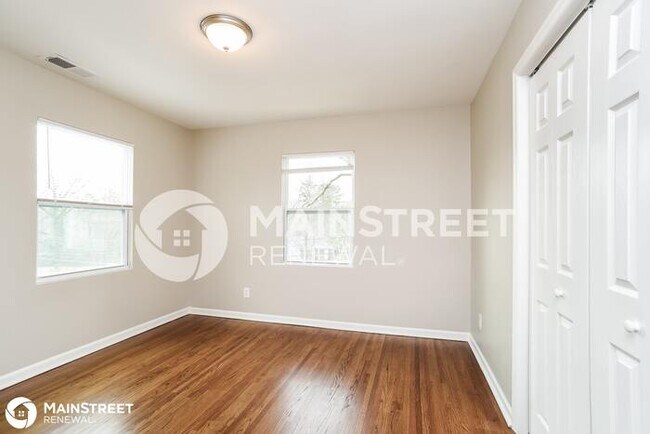 Building Photo - 5909 Ruth Dr