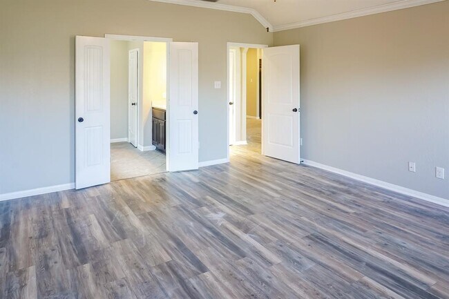Building Photo - 297 Country Crossing Cir