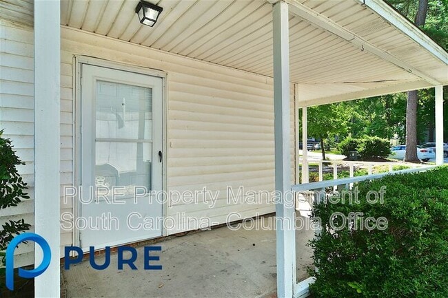 Building Photo - 144 Springwoods Lake Point