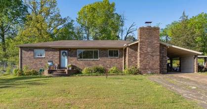 Building Photo - 3316 Mountain View Dr