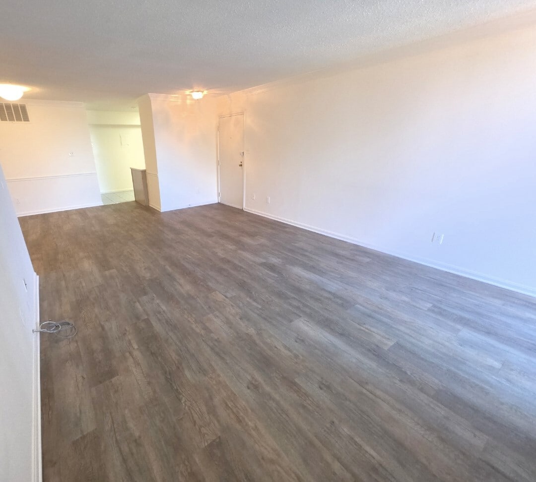 Living Room - 3115 Patrick Henry Dr