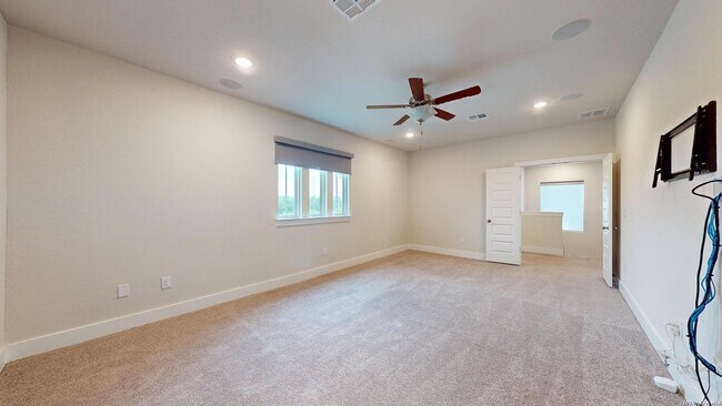 Building Photo - 11526 Hollering Pass