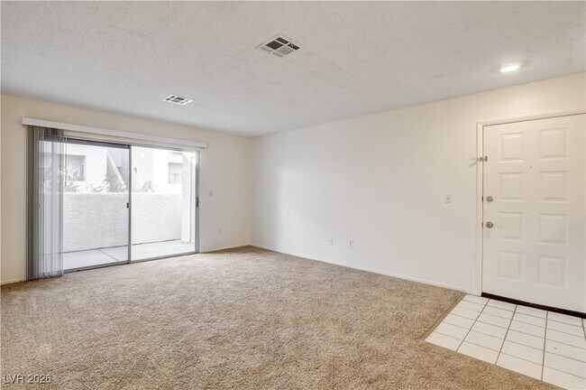 Building Photo - 7100 W Pirates Cove Rd