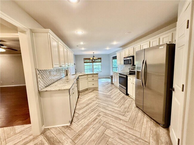 Building Photo - 305 Meadows Ct