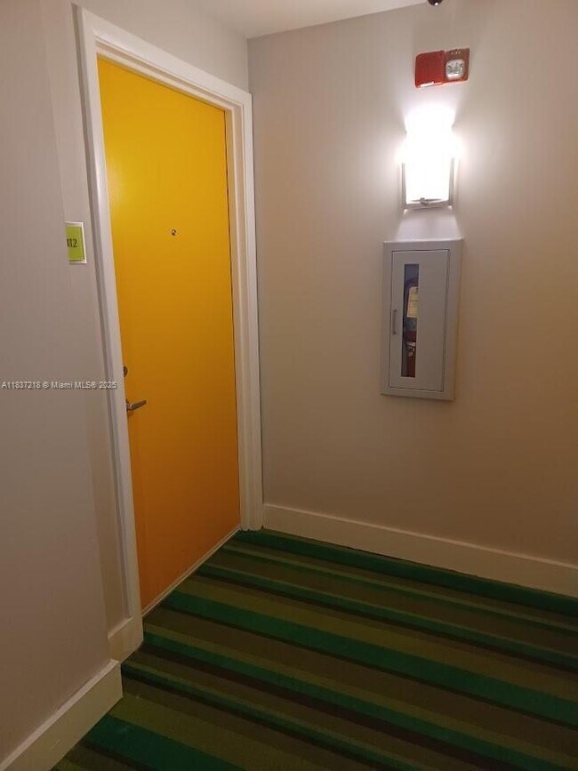 Building Photo - 133 NE 2nd Ave