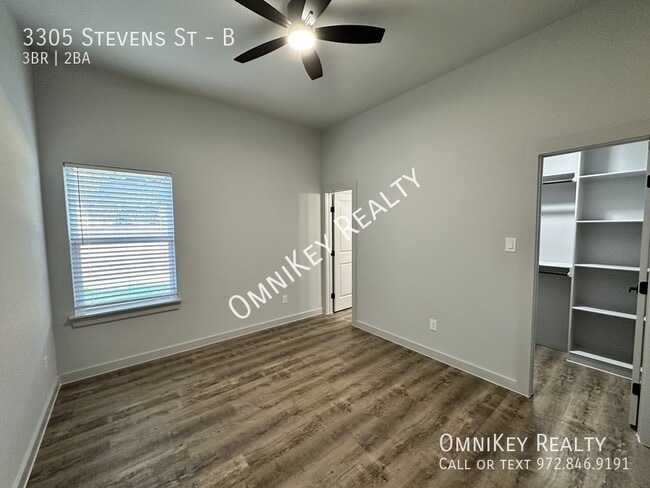 Building Photo - 3305 Stevens St