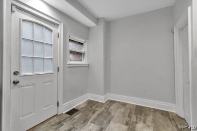 Building Photo - 105 Mariner St