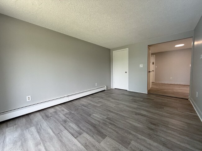 Building Photo - 37 Delmont St