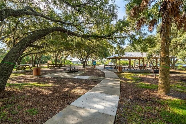 Building Photo - 2428 129th Ave E