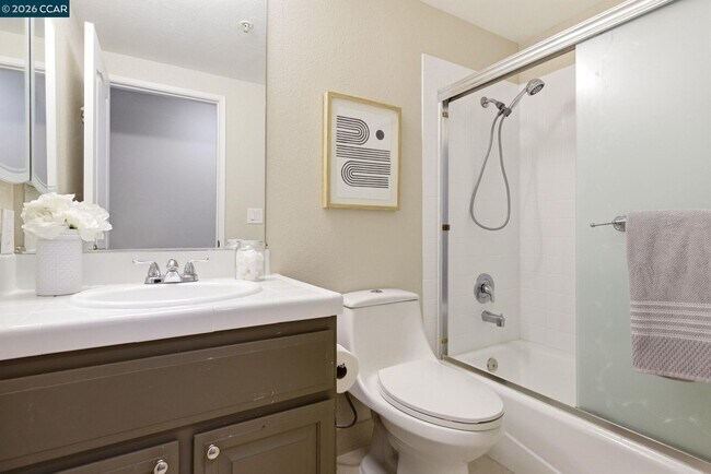 Building Photo - 3279 Mt Diablo Ct