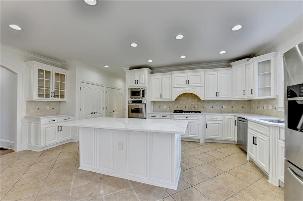 Building Photo - 7970 St Marlo Fairway Dr