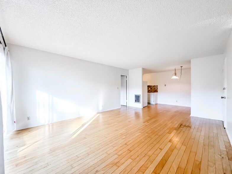 Building Photo - 47 Dearborn Pl