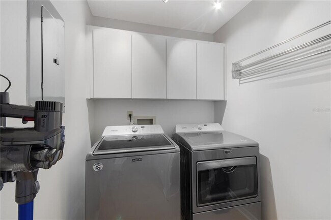 Building Photo - 720 Killarney Bay Ct
