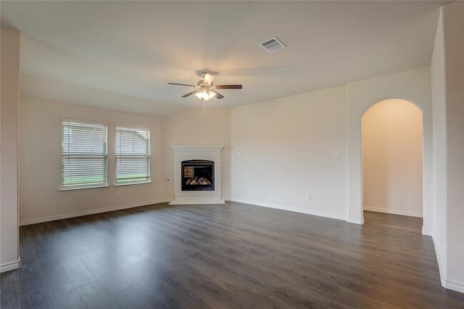 Building Photo - 203 Gatecrest Dr