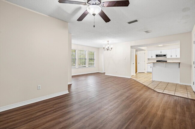 Building Photo - 57 Lake Shore Dr