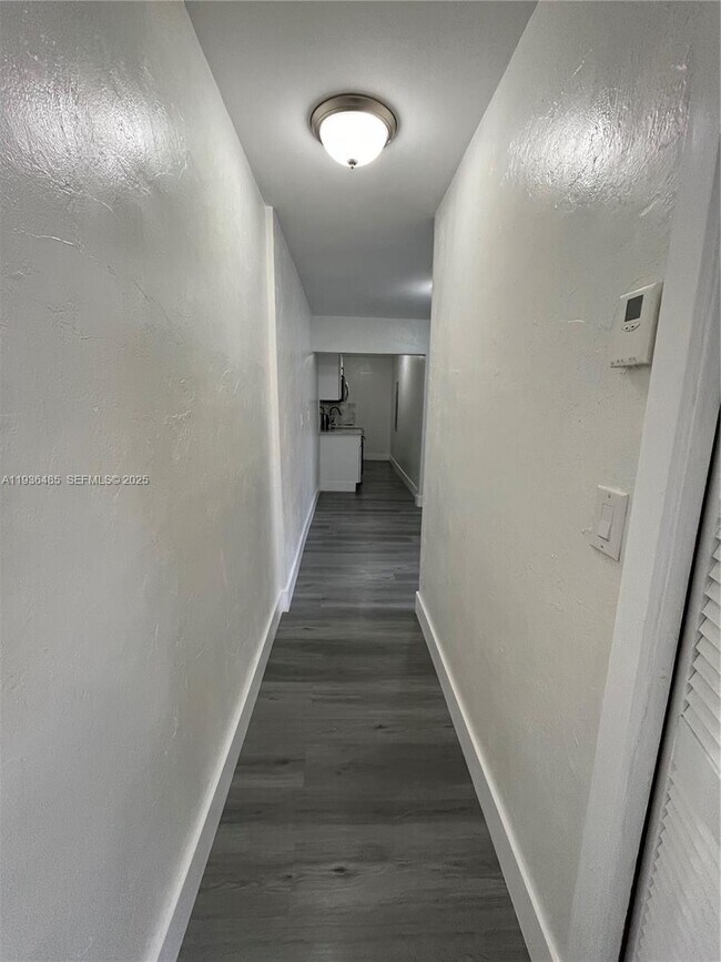 Building Photo - 1999 NW 2nd St