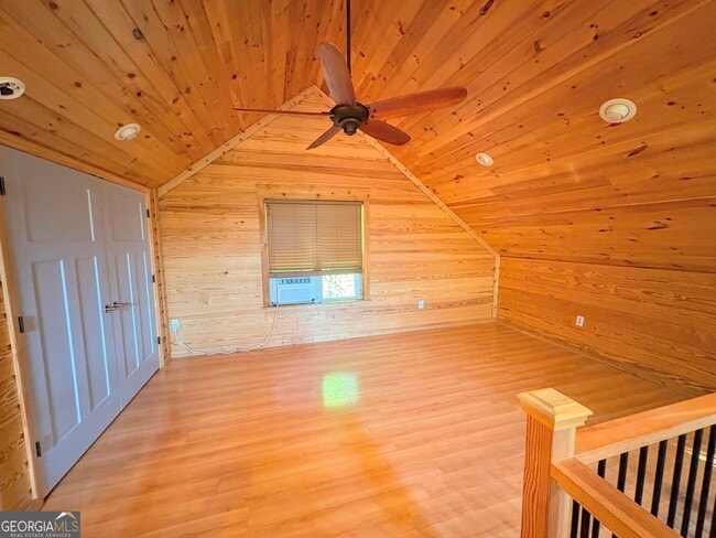 Building Photo - 4067 Fincher Dr