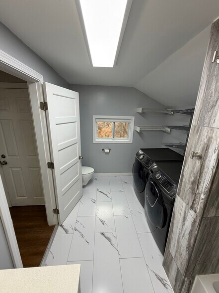 Building Photo - 15 Essex St