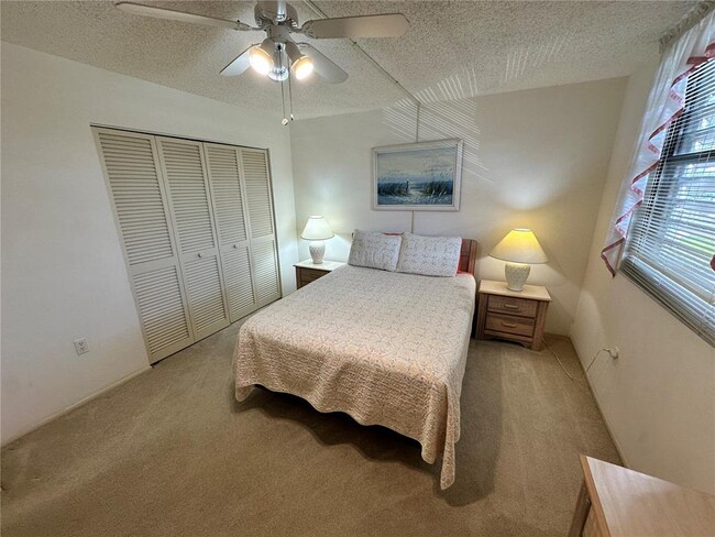 Building Photo - 346 Springdale Dr