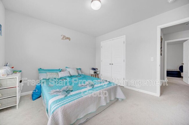 Building Photo - 300 Barony Pl Dr