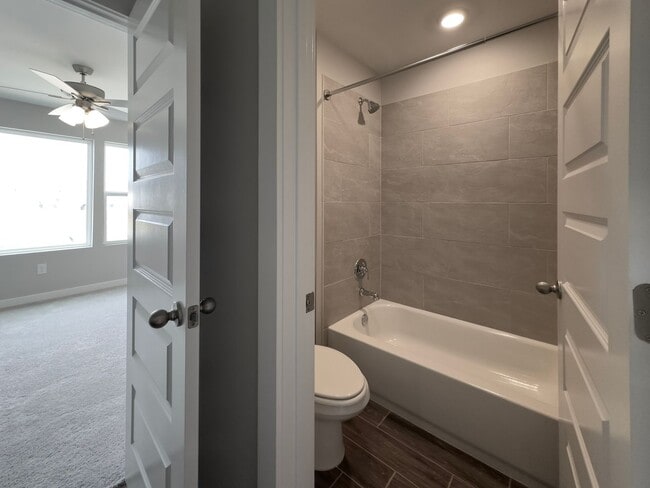Building Photo - Newly constructed 4bd Home in Villas San A...