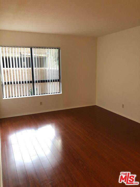 Building Photo - 22100 Burbank Blvd