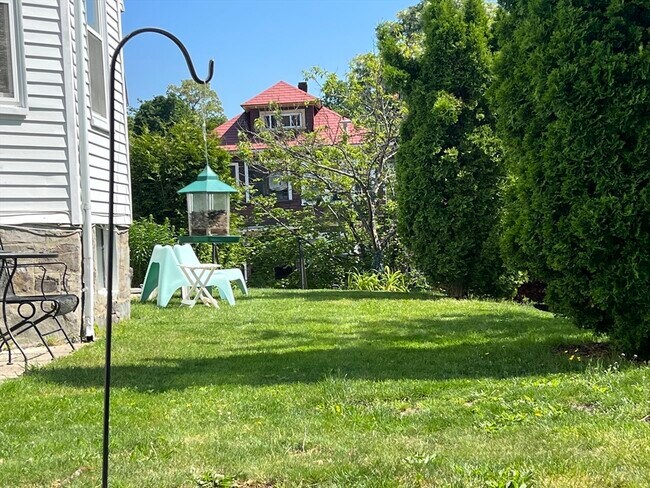 Building Photo - 656 Washington St