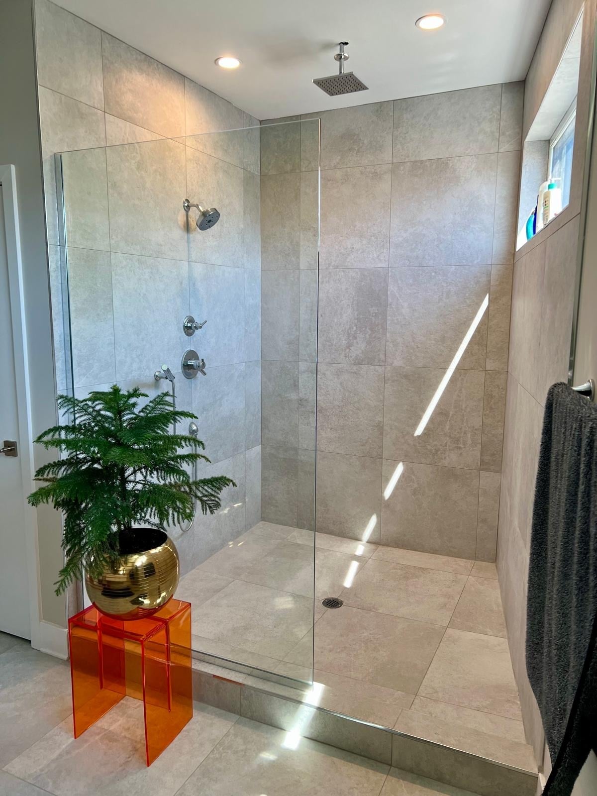 Master Bathroom Shower - 1449 N 4th St