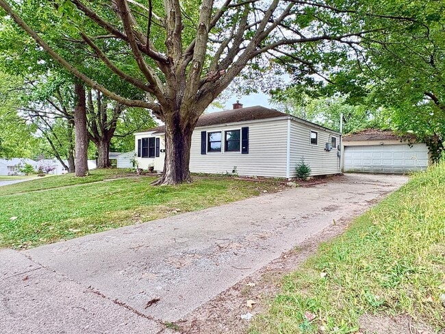 Building Photo - 3402 Woldhaven Dr