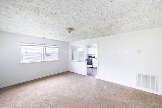 Building Photo - 6119 Nimitz Dr