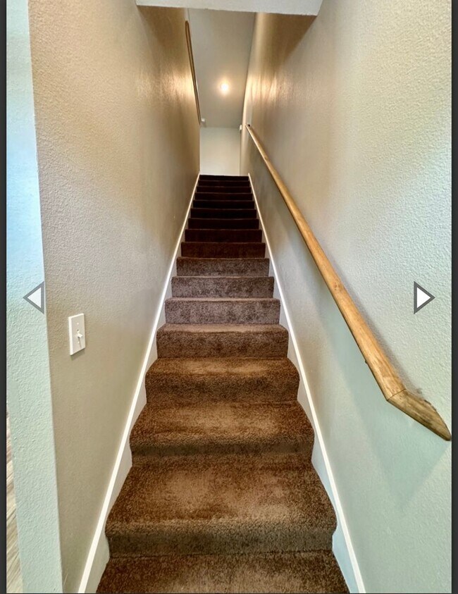 Building Photo - 3/3 condo convenient to FSU, FAMU, TCC, re...
