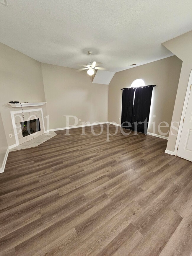 Building Photo - 6840 Wrigley Dr