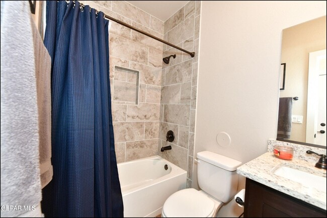 Building Photo - 975 Bicknor Pl
