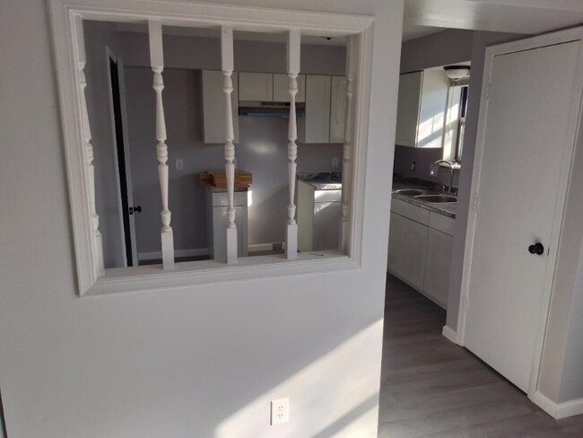 Building Photo - 920 Countryside Ln