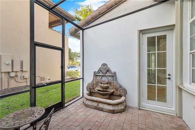 Building Photo - 10980 NW 78th Pl