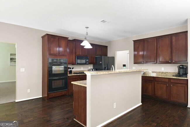 Building Photo - 5296 Lexmark Cir