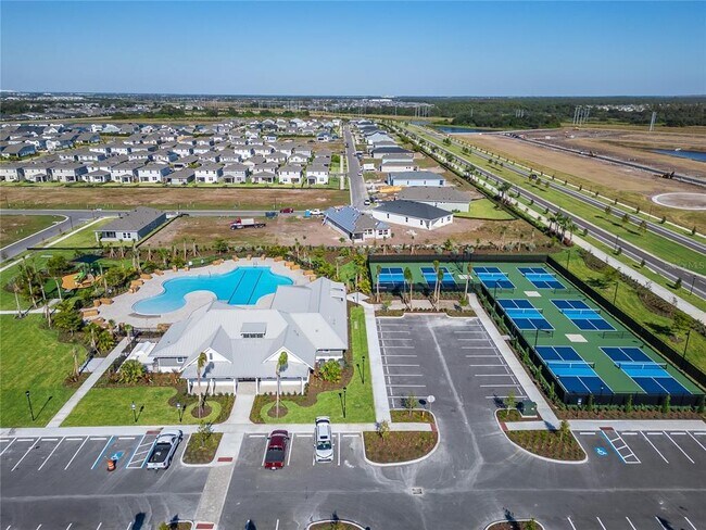 Building Photo - 5541 Del Coronado Dr