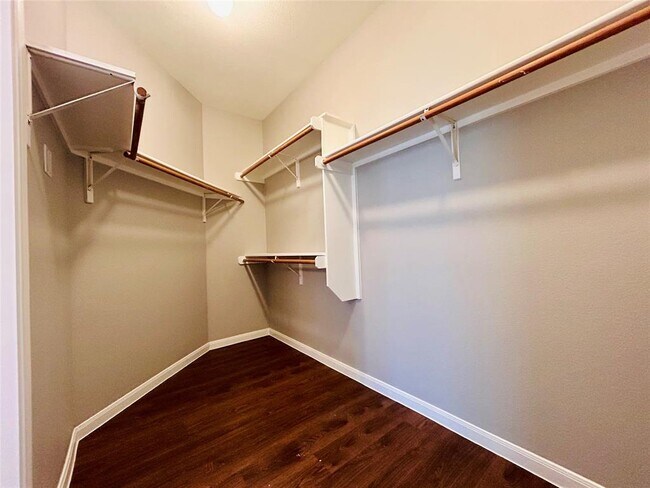 Building Photo - 12544 Wethersby Way