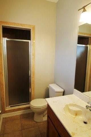 Building Photo - 604 Buena Vista Dr