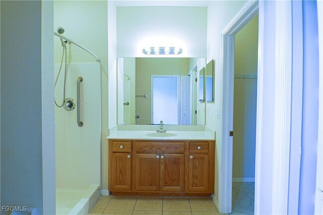 Building Photo - 2514 55th St SW