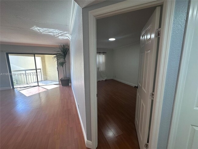 Building Photo - 8290 Lake Dr