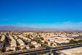 Building Photo - Cheyenne Villas