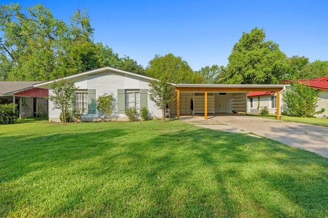 Primary Photo - 5512 Delwood Dr