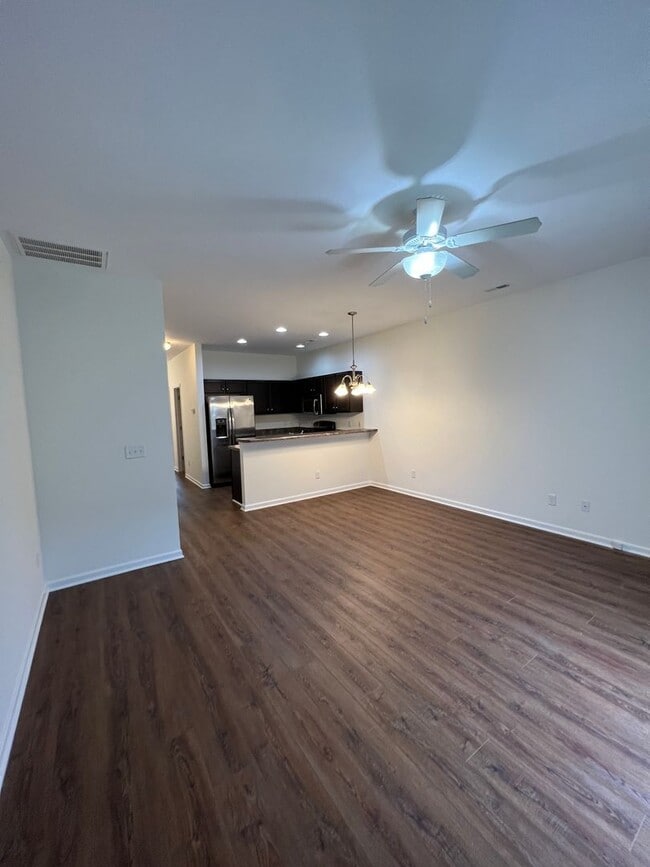 Building Photo - SAYLOR'S WATCH - 3 Bedroom Townhome in Monkey Junction/South Wilmington!