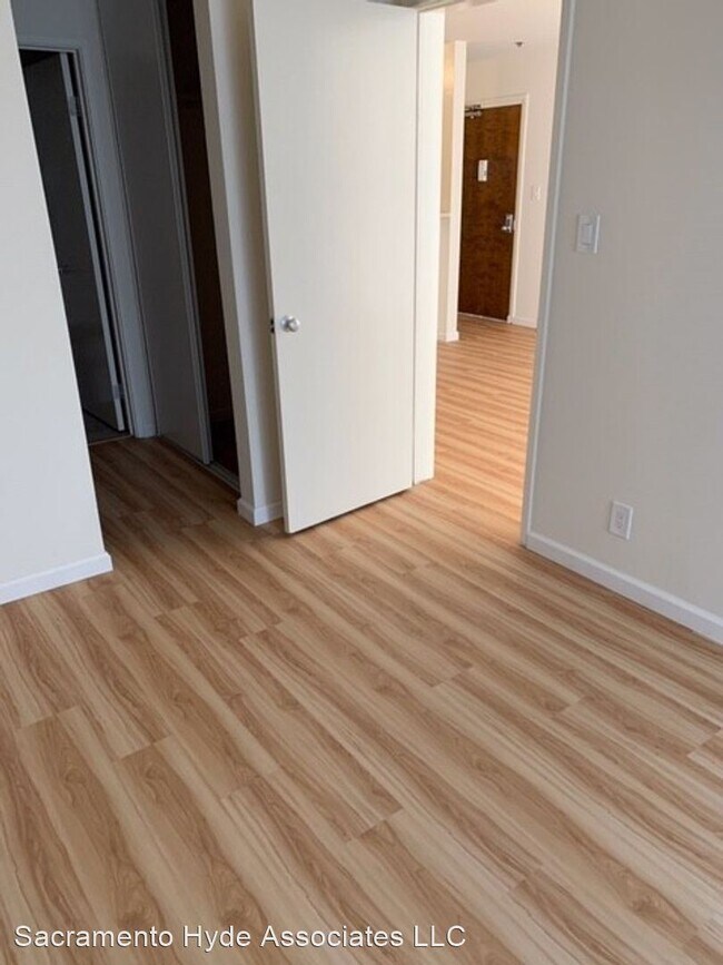 Building Photo - 1490 Sacramento St